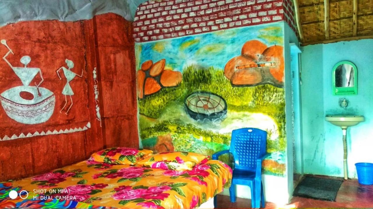 Om Shanti Om Homestay Хампи Екстериор снимка